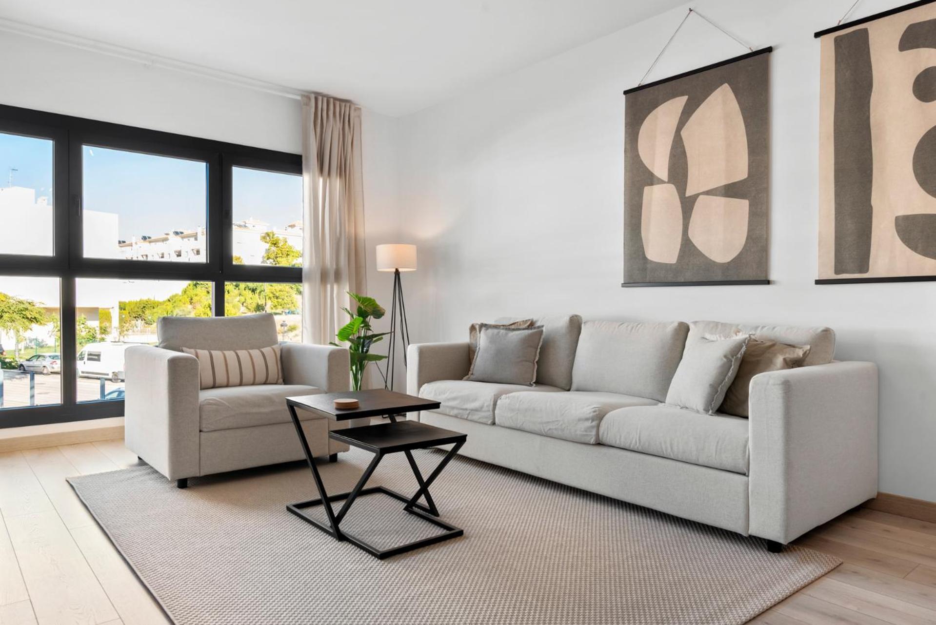 Beautiful 2-Bedroom Apartment Near Center And Beach Estepona Buitenkant foto