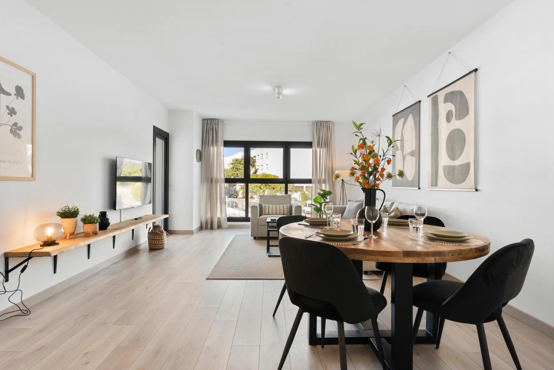 Beautiful 2-Bedroom Apartment Near Center And Beach Estepona Buitenkant foto