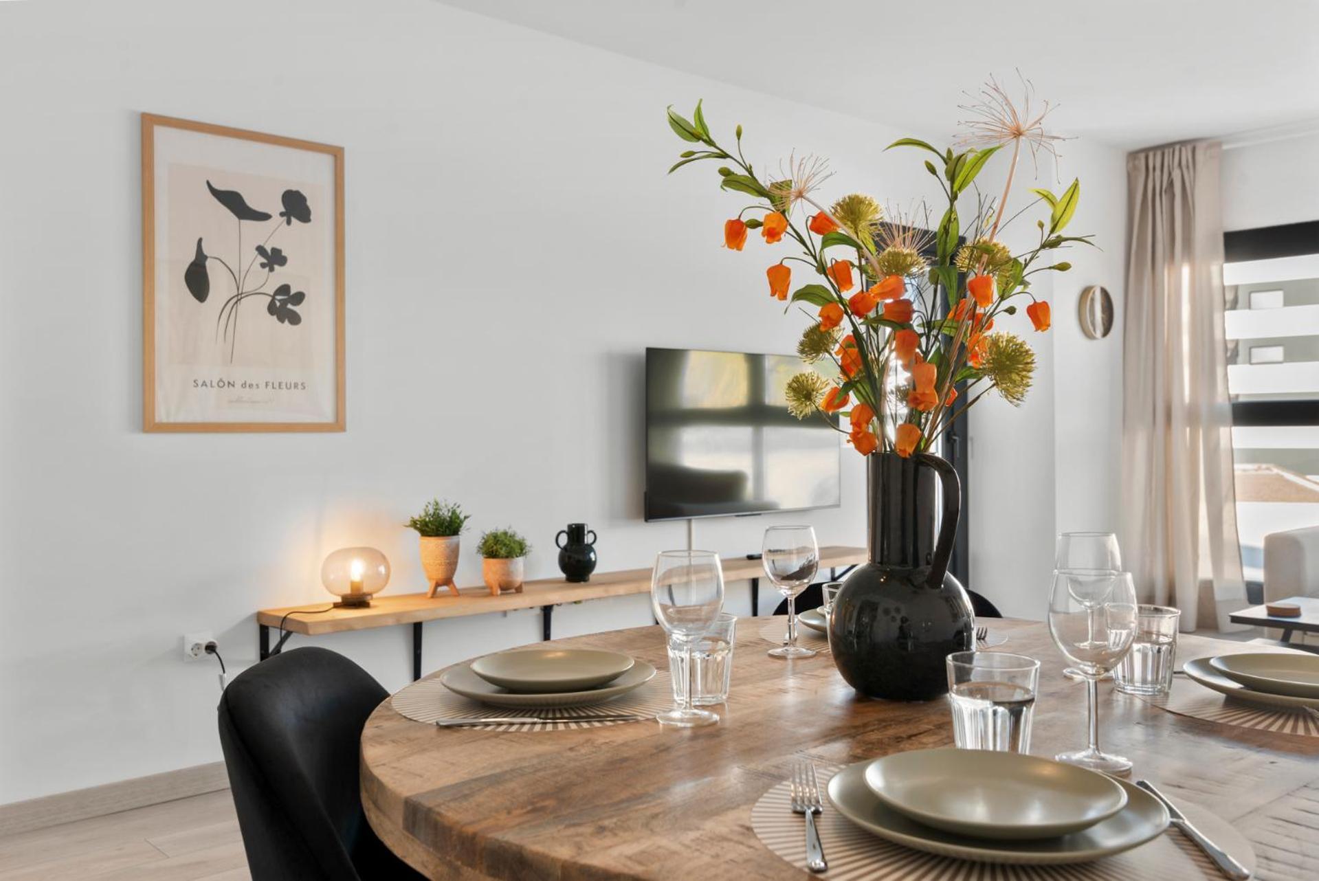 Beautiful 2-Bedroom Apartment Near Center And Beach Estepona Buitenkant foto